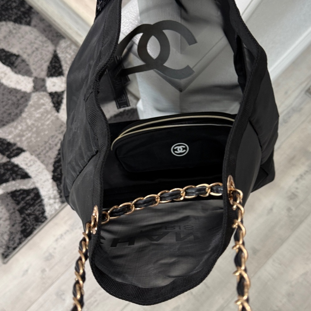 CHANEL Paris Mesh Tote & Pouch Set | Black Chain Shoulder Bag VIP AUTHENTIC NIP - Picture 3 of 4